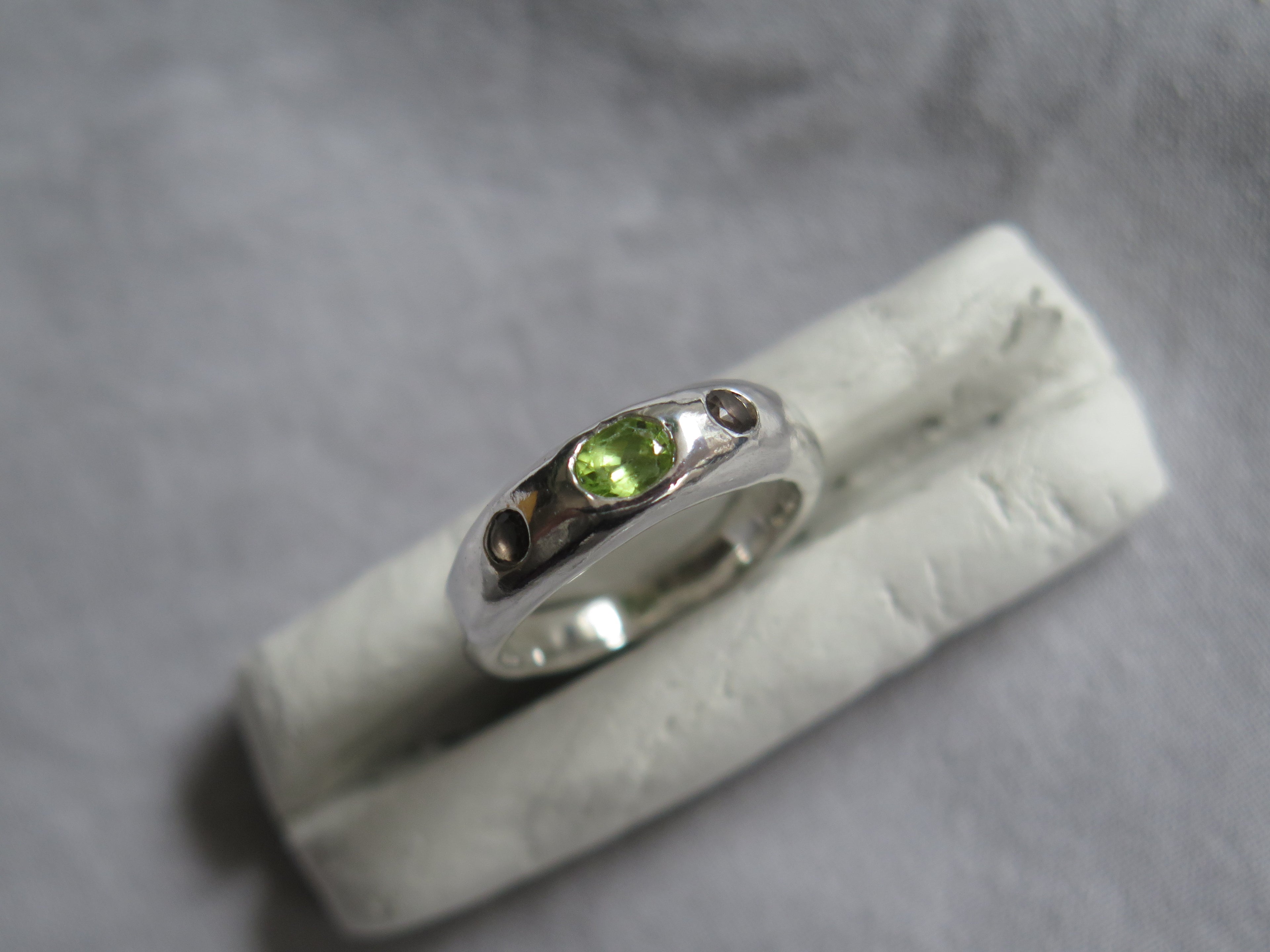 Anillo Chubby Peridoto
