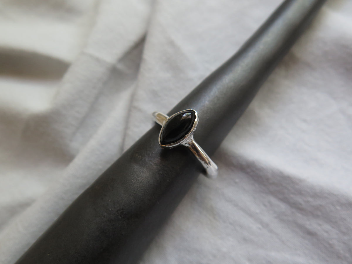 Anillo Hebras Onix