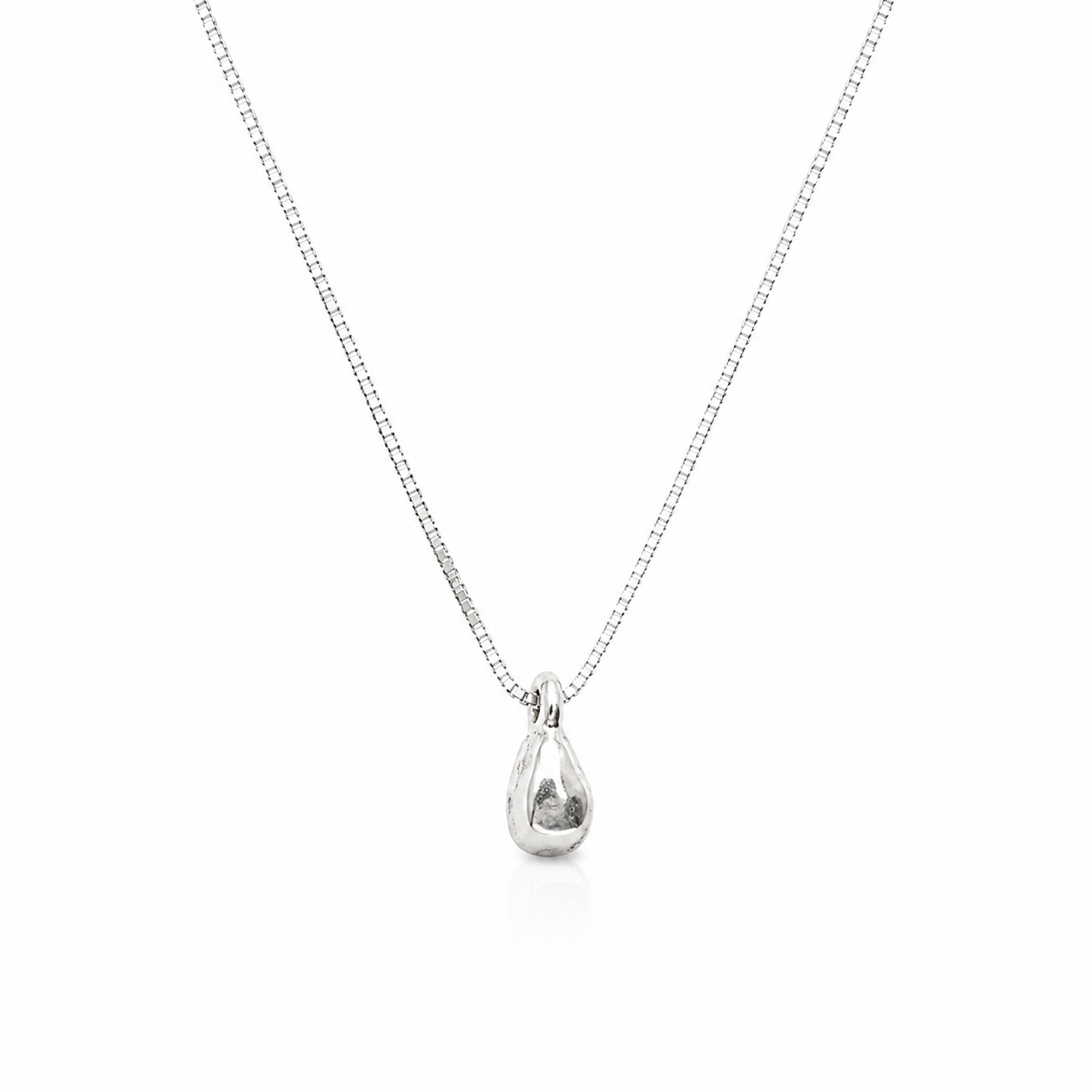 Luz necklace